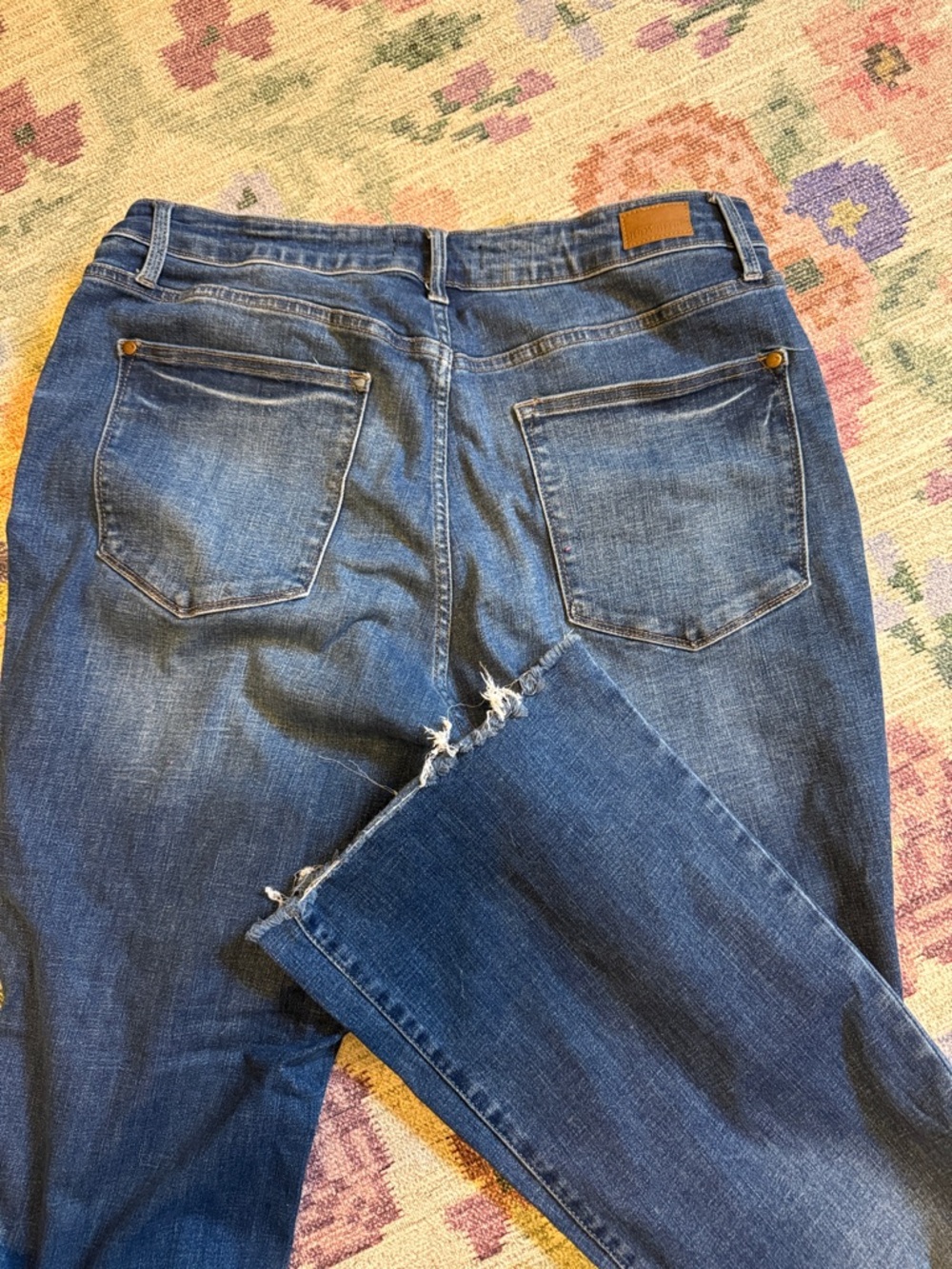 Judy Blue Raw Hem Bootcut Jeans - Picture 4 of 4
